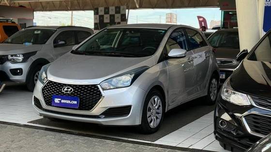 HYUNDAI HB20 1.0 COMFORT PLUS 12V FLEX 4P MANUAL HYUNDAI HB20 1.0 COMFORT PLUS 12V FLEX 4P MANUAL